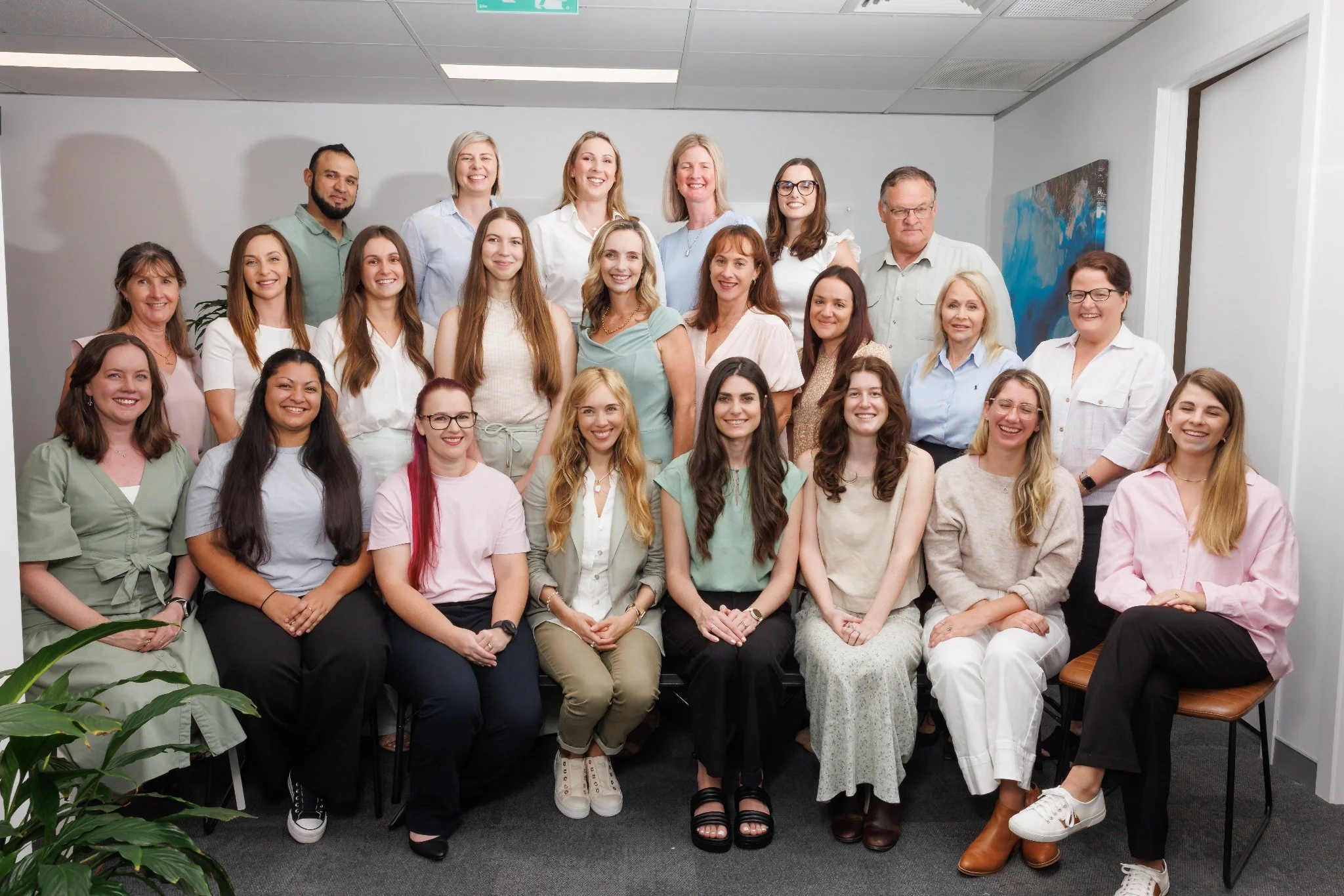 The full Mood & Mind Centre team